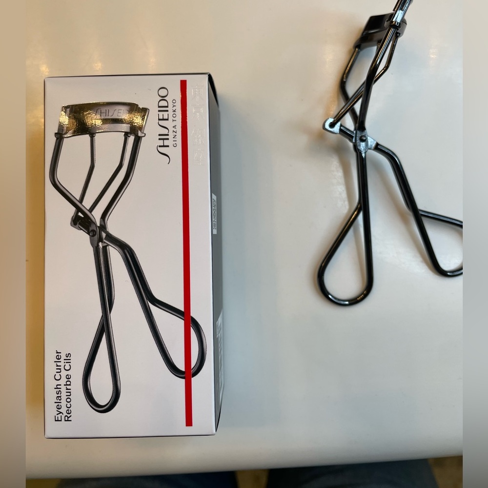 shiseido eyelash curler